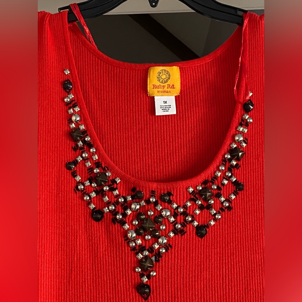Red Ruby Rd. Tank top - Picture 2 of 3